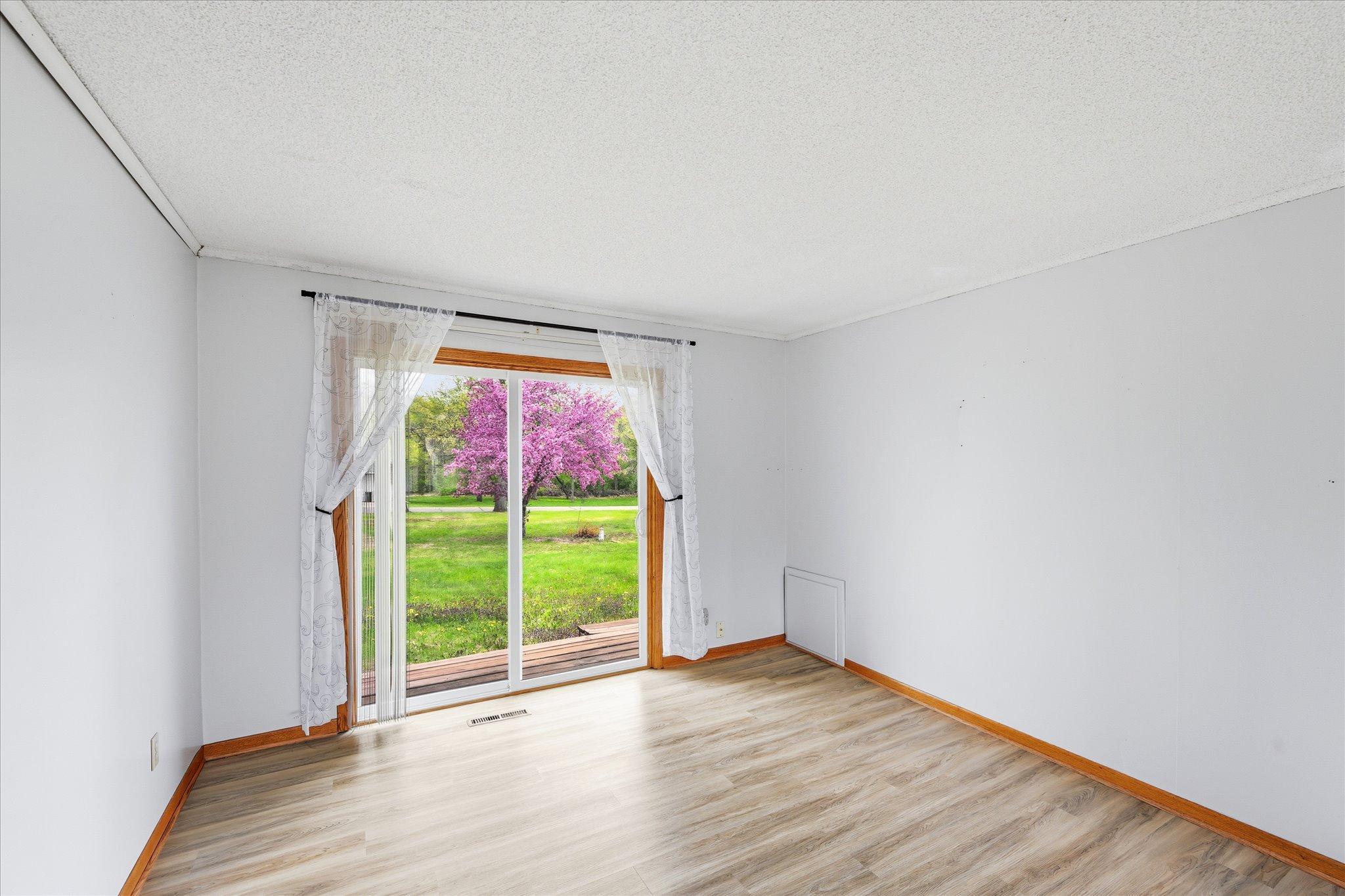 32-14649 283 1_2 Ave NW [3041113]- 032.jpg