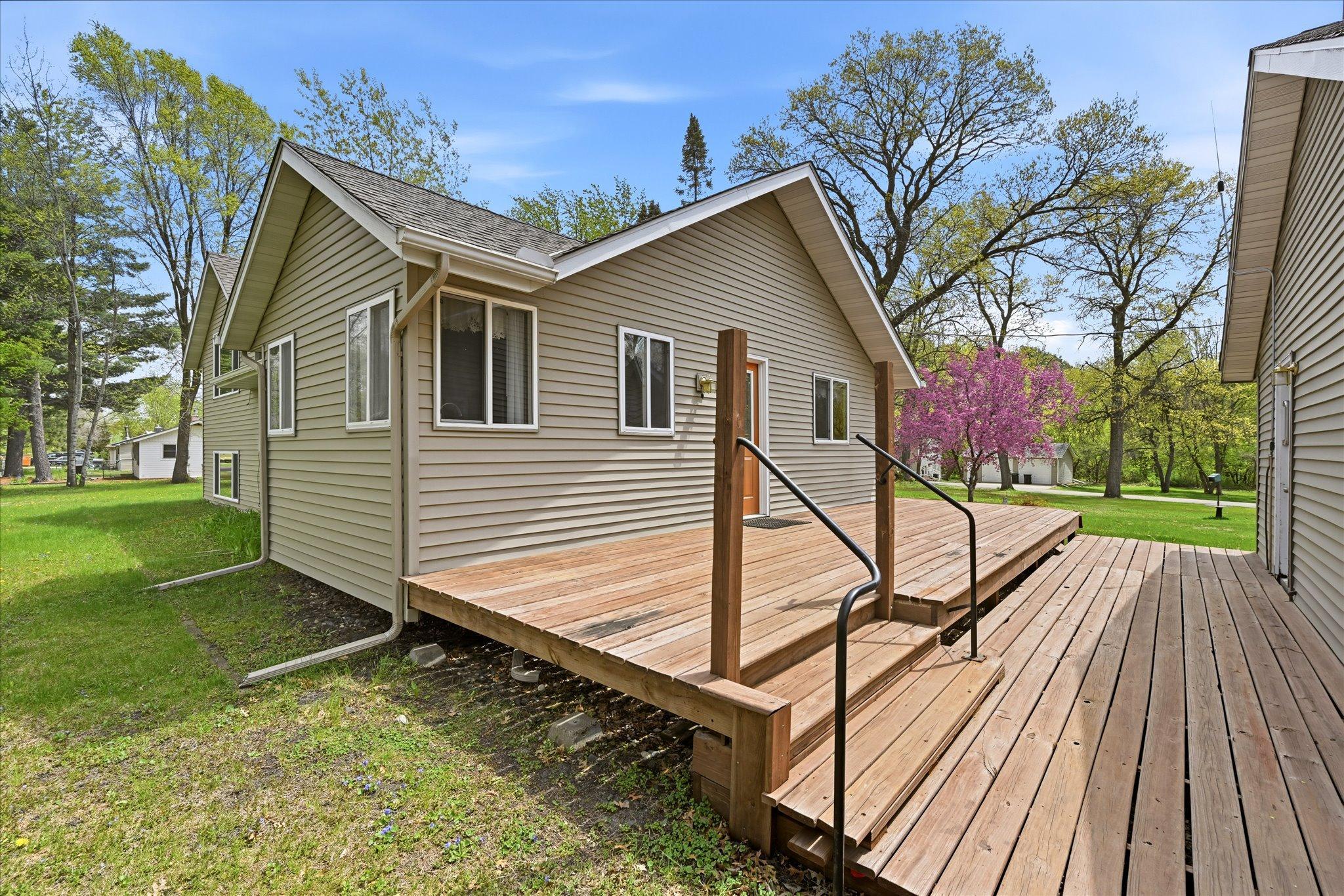 08-14649 283 1_2 Ave NW [3041113]- 008.jpg