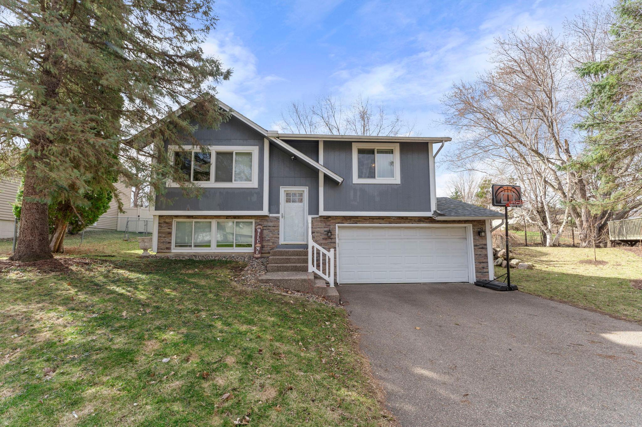 2-web-or-mls-8509 Morgan Ln-18.jpg