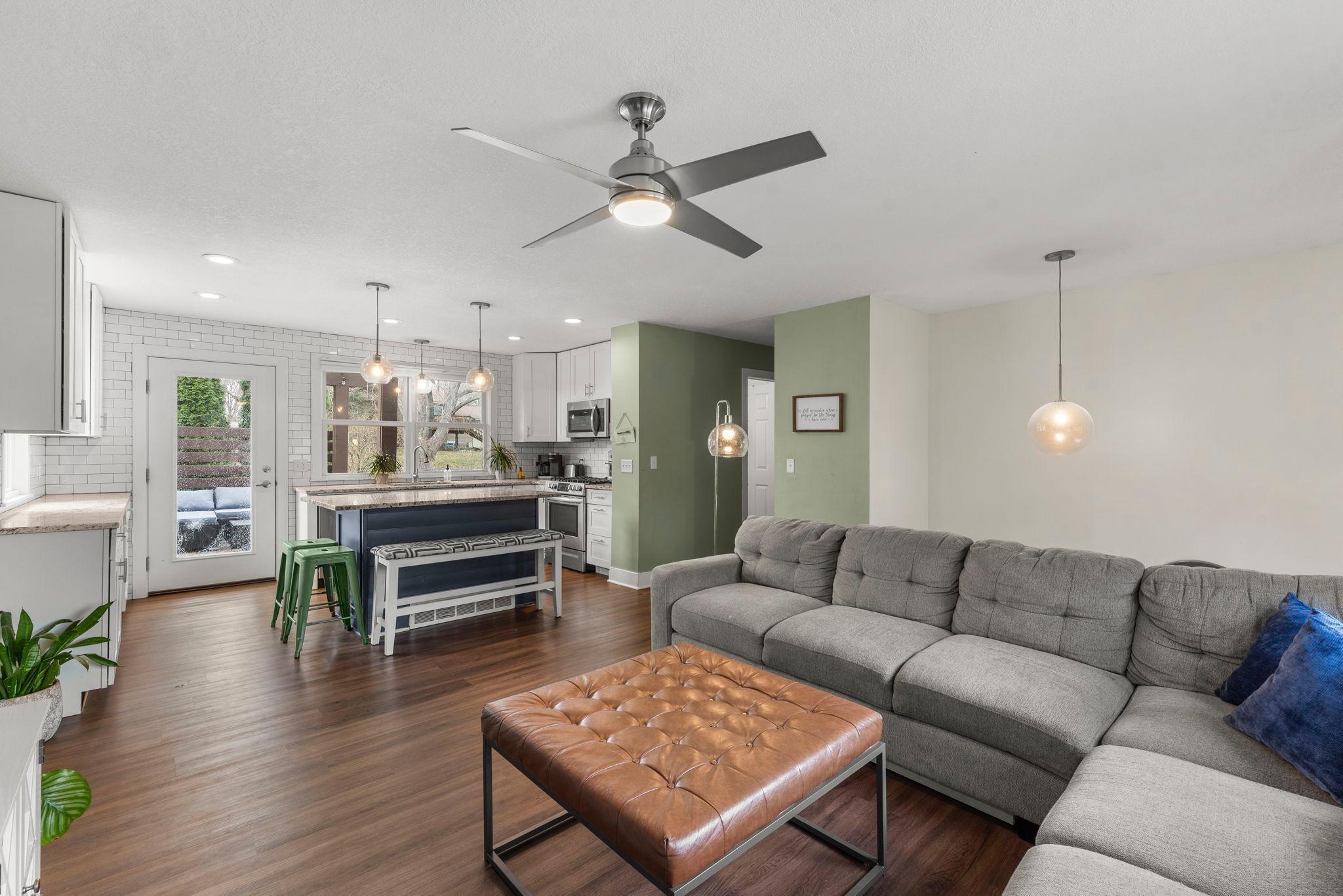 11-web-or-mls-8509 Morgan Ln-181.jpg