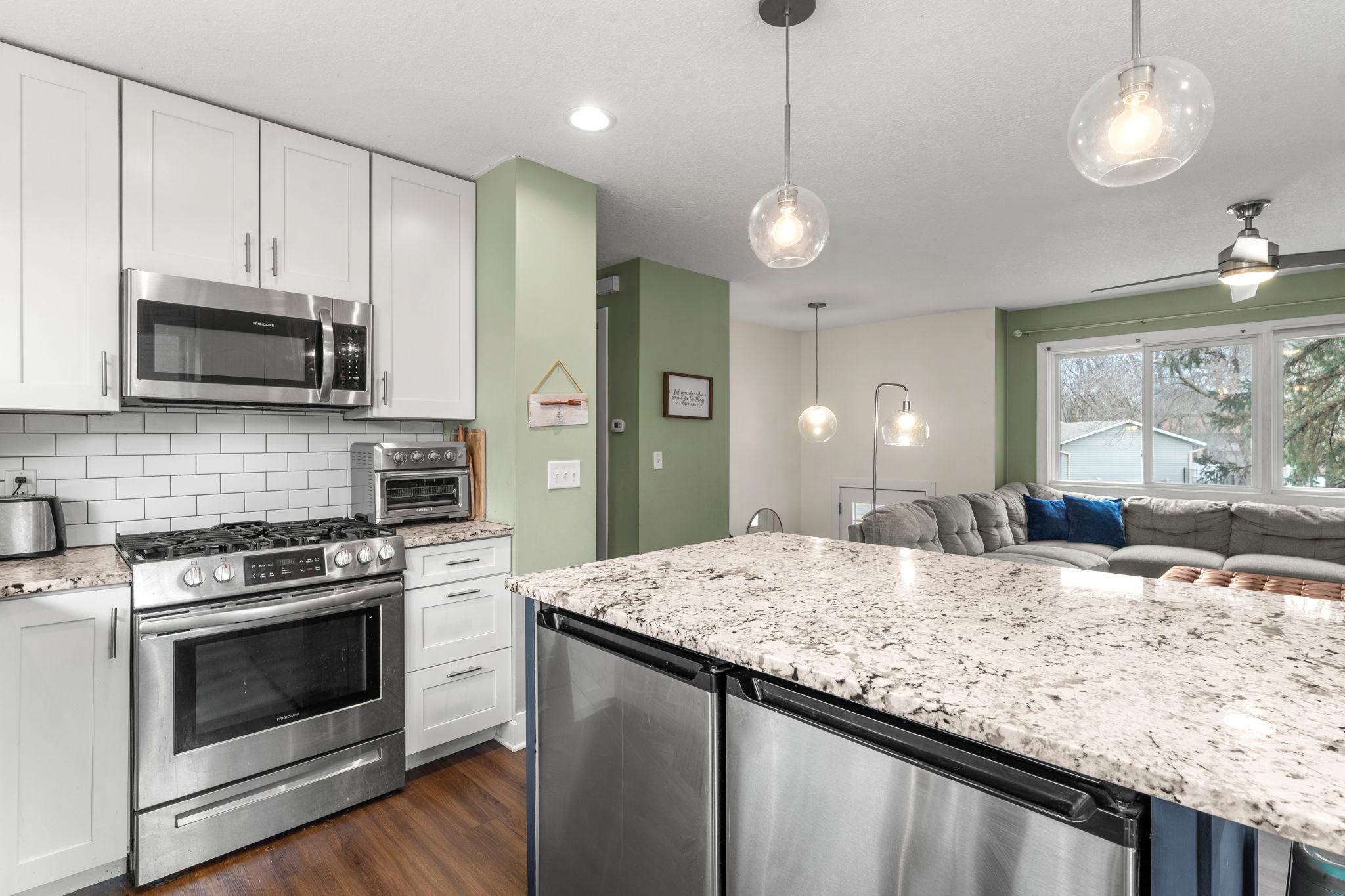 16-web-or-mls-8509 Morgan Ln-158.jpg