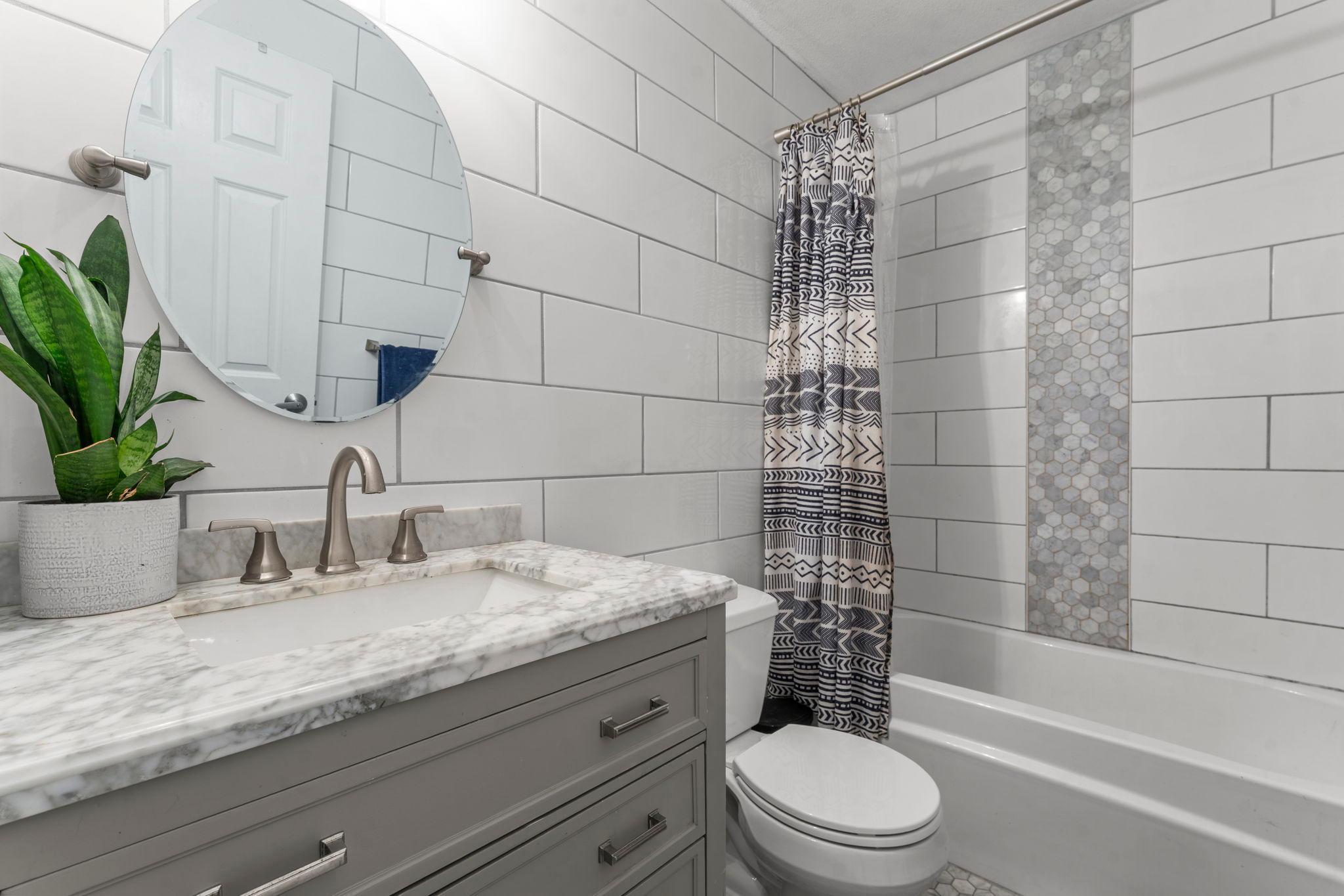 25-web-or-mls-8509 Morgan Ln-126.jpg