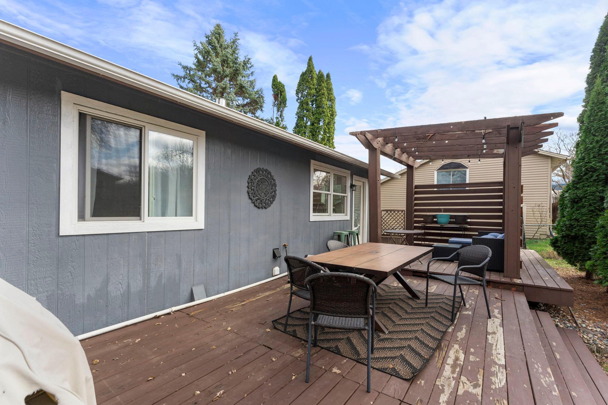 34-web-or-mls-8509 Morgan Ln-68.jpg