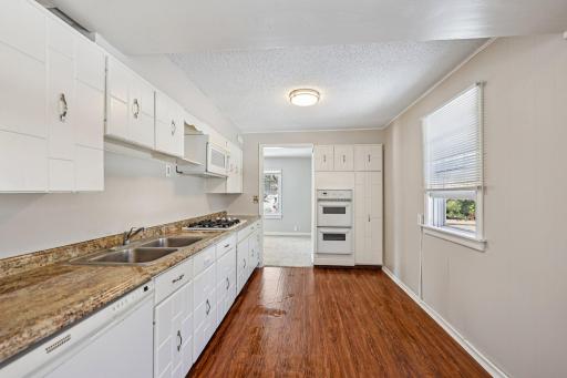 3333 Chippewa Road, Hopkins, MN 55305