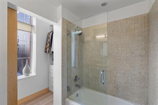 918 3rd Street N, 211, Minneapolis, MN 55401
