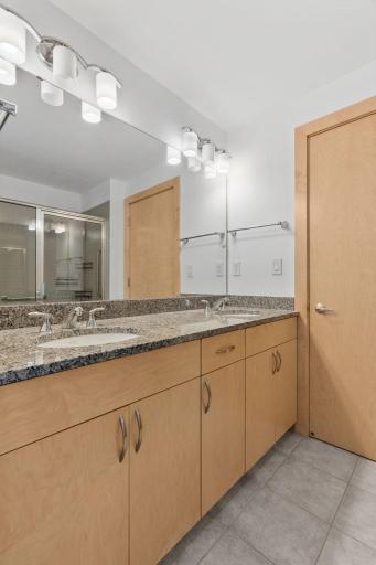 215 10th Avenue S, 230, Minneapolis, MN 55415