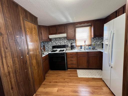 43333 Vista Road, Isle, MN 56342