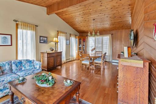 234 County Road 6 SW, Annandale, MN 55302