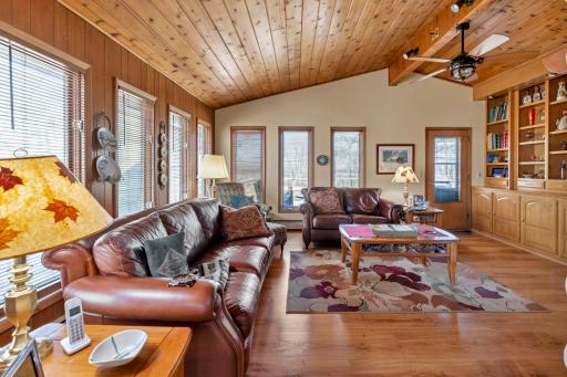 234 County Road 6 SW, Annandale, MN 55302