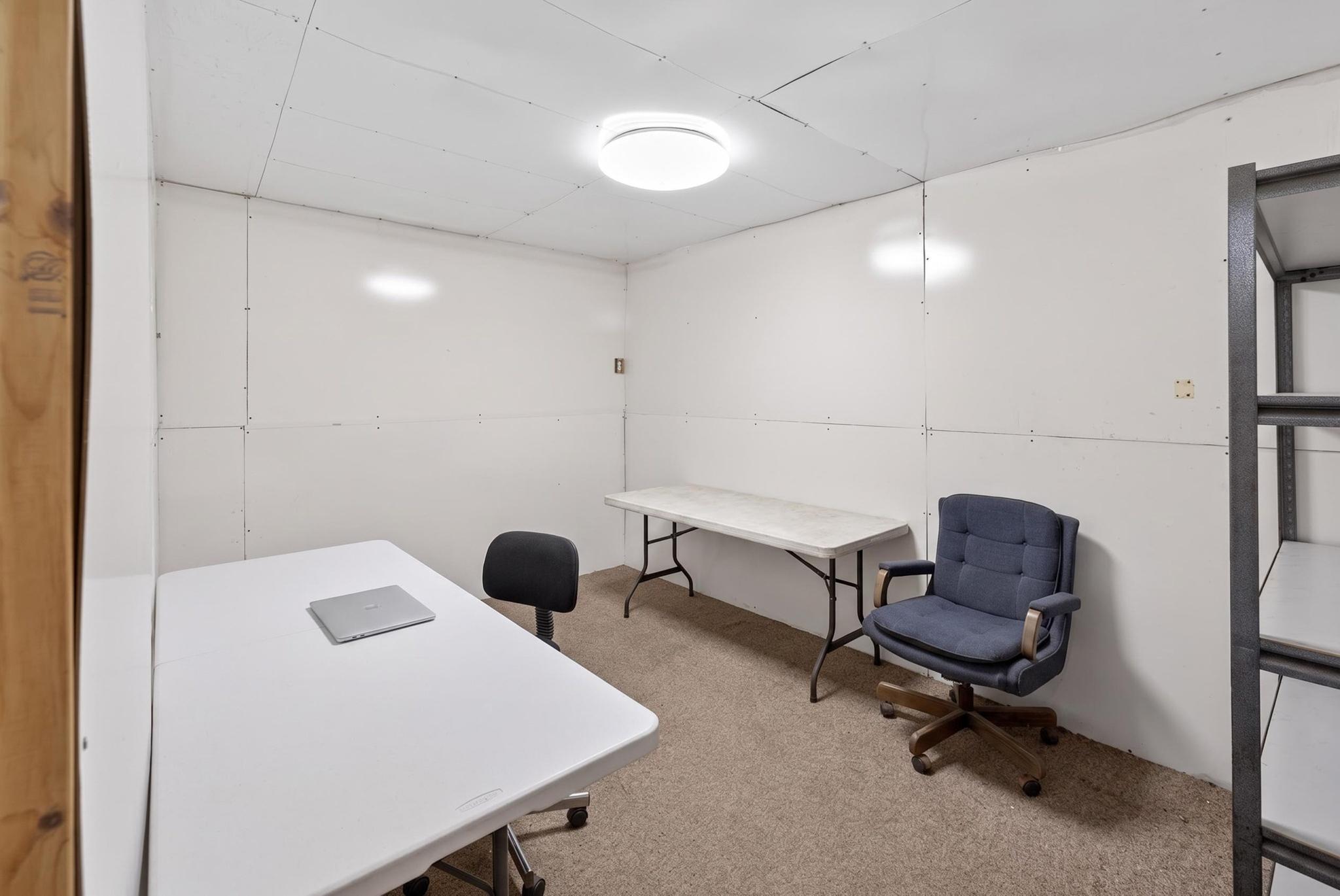 40x60 Pole Barn Office