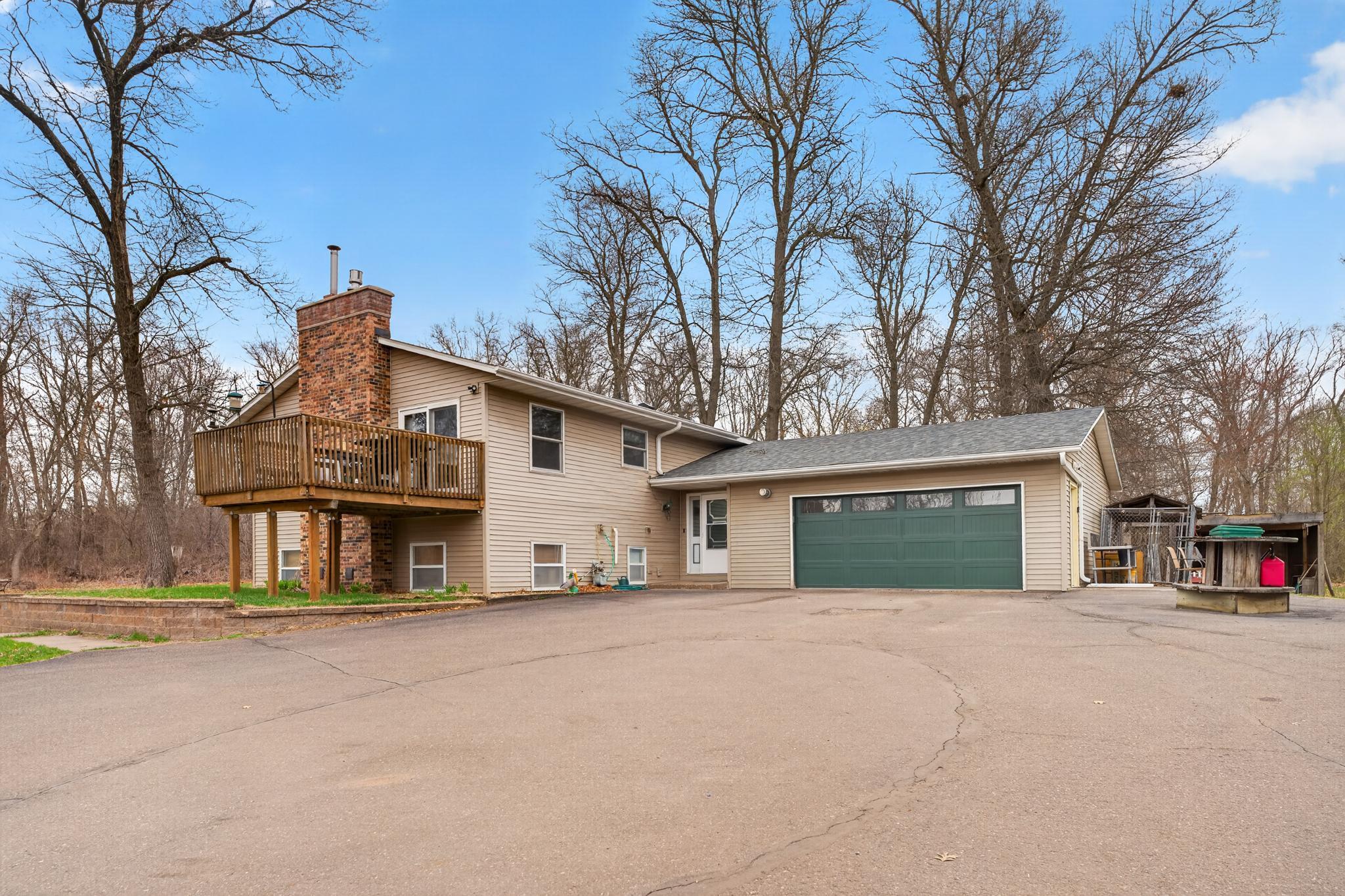 Deck/Attached Garage