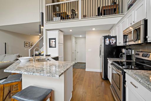 20-web-or-mls-15585 Cherry Path Rosemount MN_0024.jpg