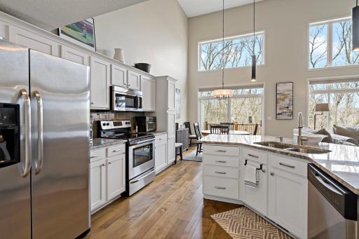 21-web-or-mls-15585 Cherry Path Rosemount MN_0025.jpg