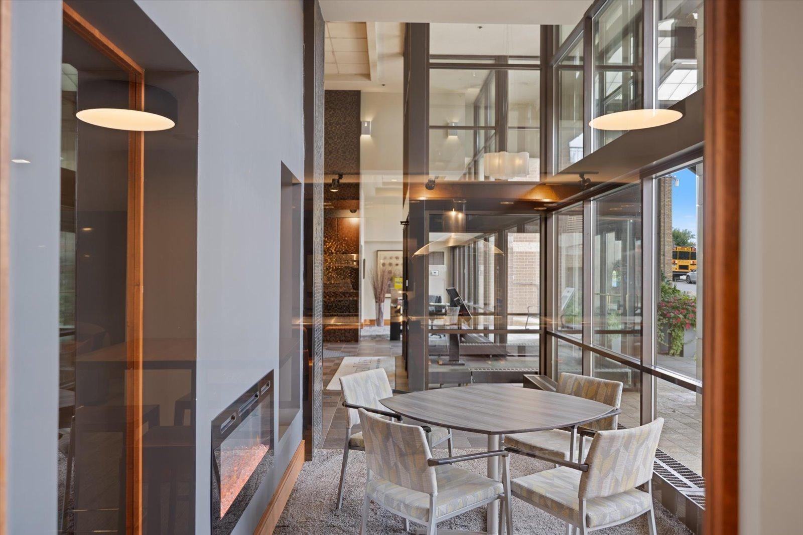 Lobby Social Room/Front Entrance