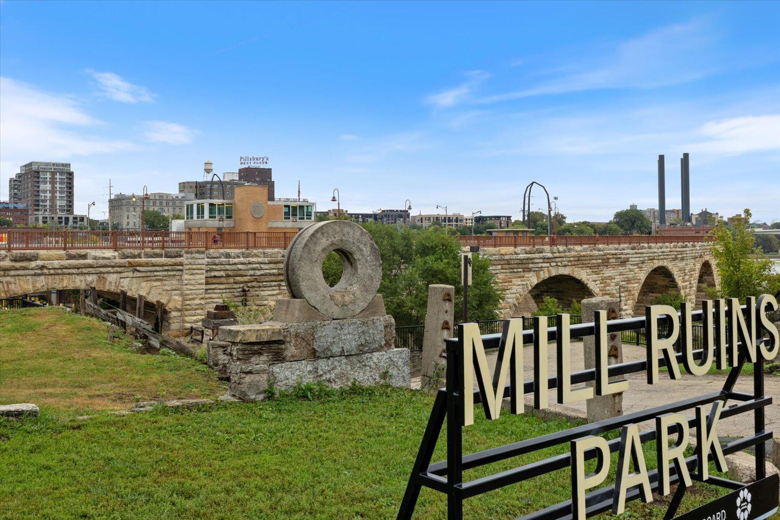 Stone Arch Bridge/Mill Ruins Park