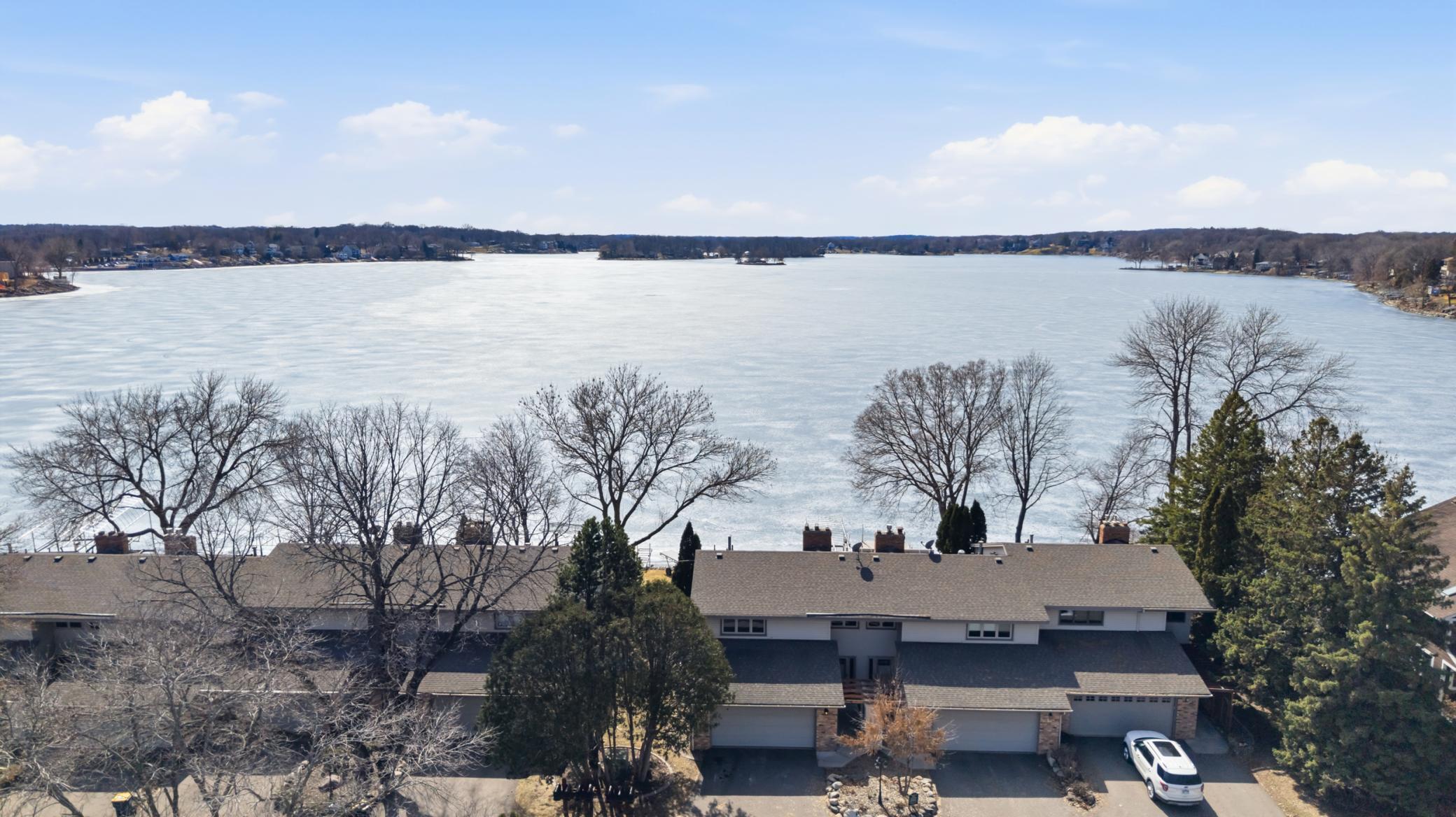 Upper Prior Lake doesn’t give up frontage like this very often. Amazing views with a private dock and association maintained grounds