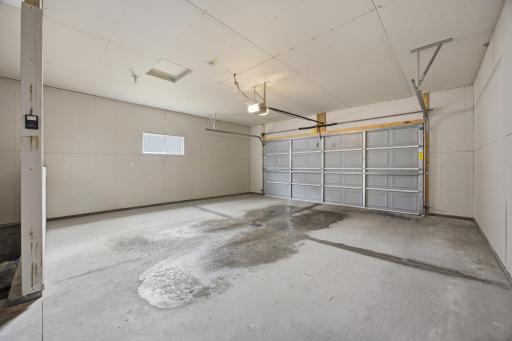 6769 70th Avenue S, Horace, ND 58047