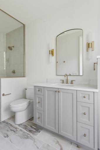 2408 Commerce Boulevard, 201, Mound, MN 55364