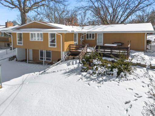 Don’t miss this inviting home in a fantastic location—comfort, space, and convenience all in one.