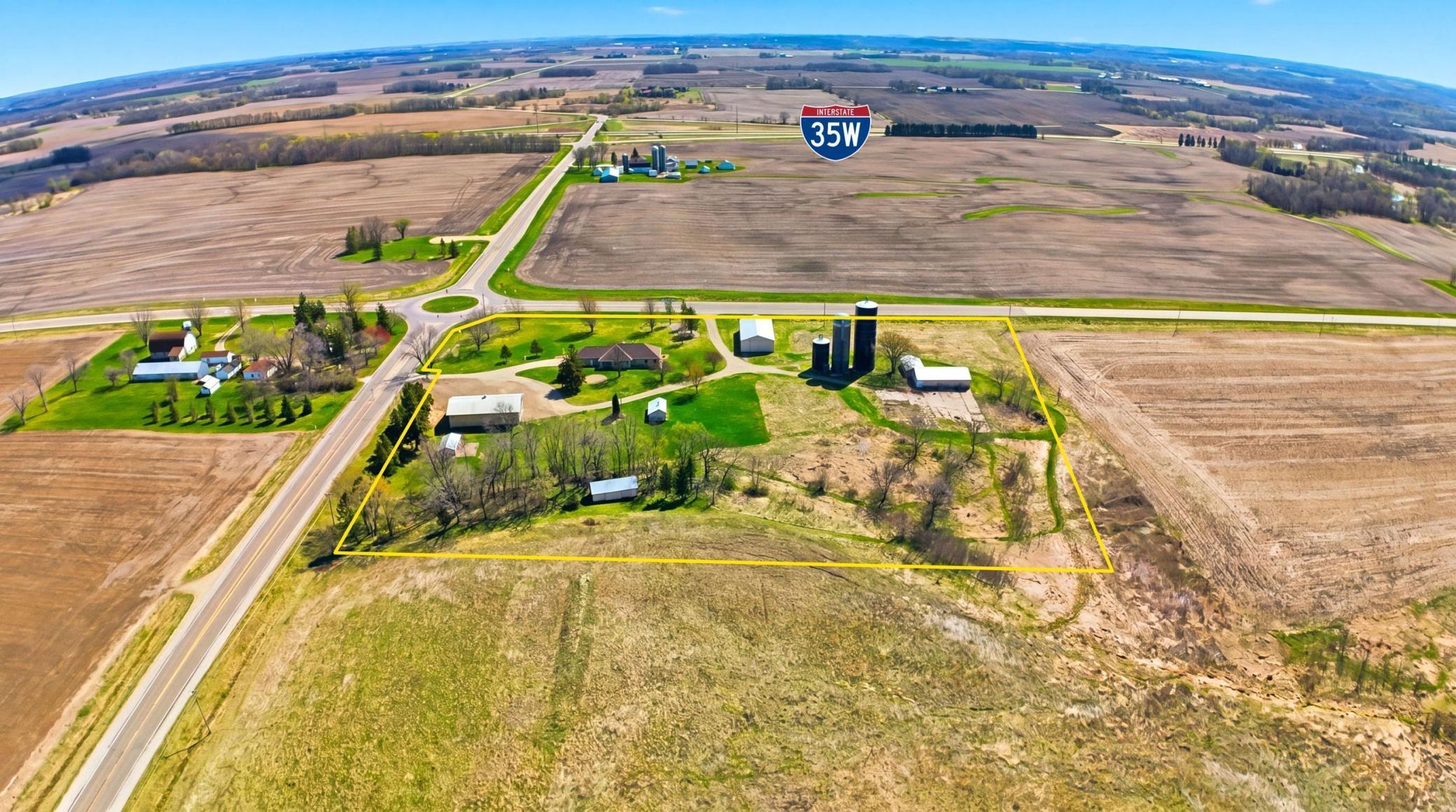 Only 1/2 mile from 35W! Easy access to the metro.