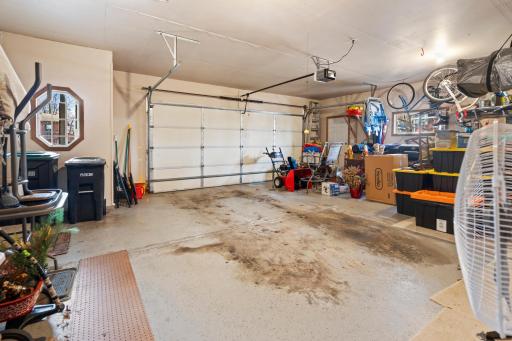 20260319-912_9thStNE_LittleFalls_Interior-15.jpg