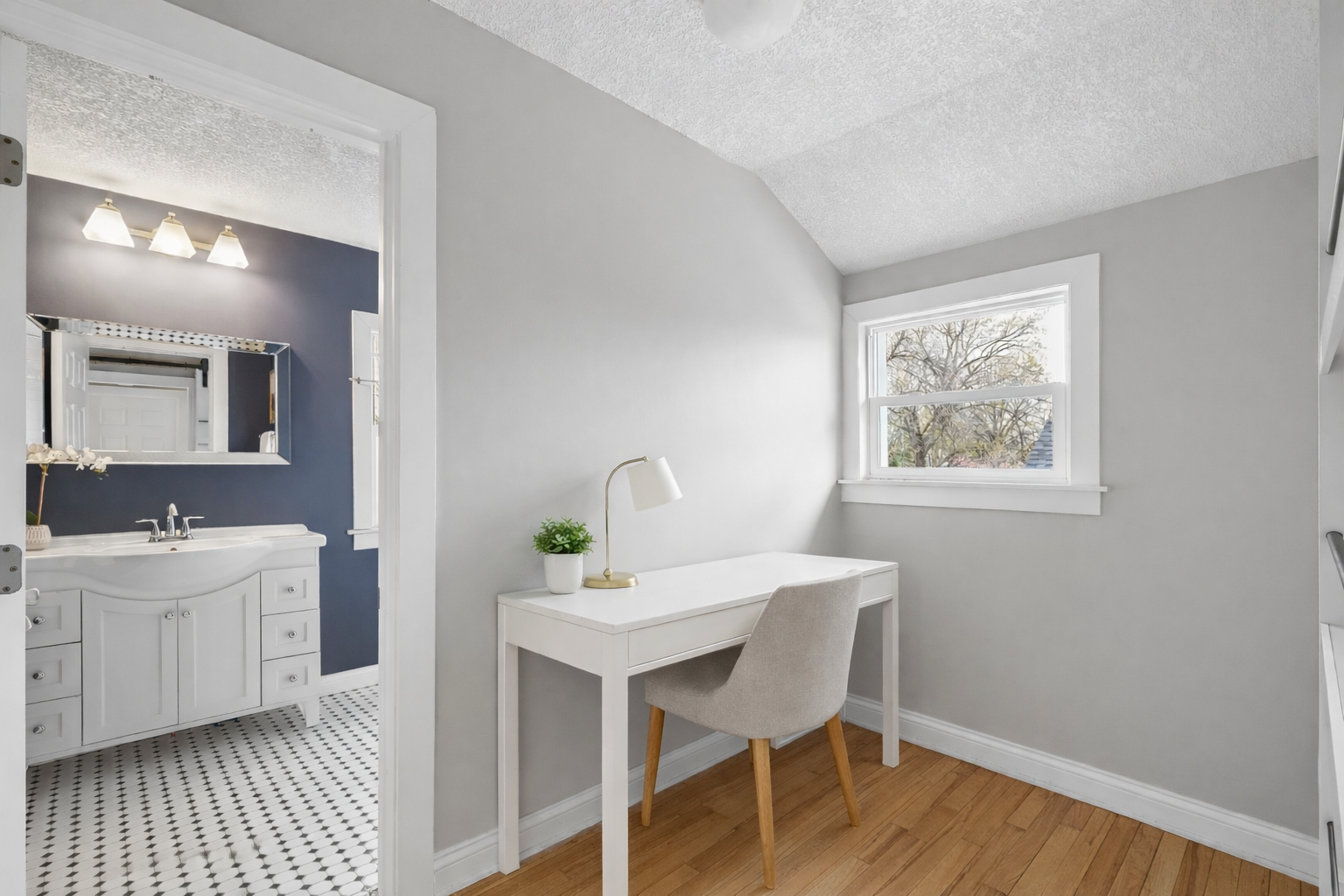 Flex room perfect for a home office