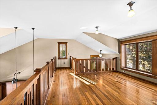 5220 London Road, Duluth, MN 55804