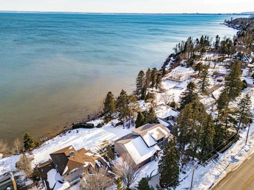 5220 London Road, Duluth, MN 55804