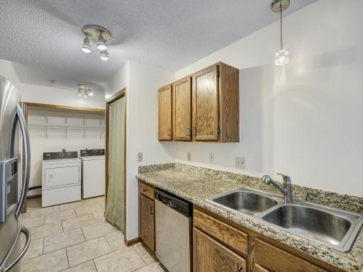 1120 Pecks Woods Drive, Saint Paul, MN 55112