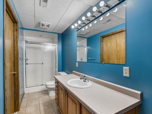 1120 Pecks Woods Drive, Saint Paul, MN 55112