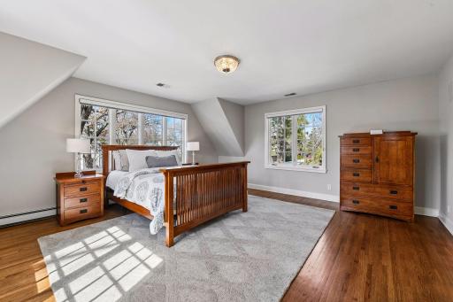 224 Oakwood Road, Hopkins, MN 55343