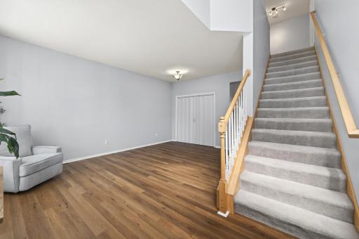 15105 Dupont Path, Saint Paul, MN 55124
