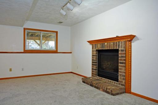 7581 23rd Street N, Saint Paul, MN 55128