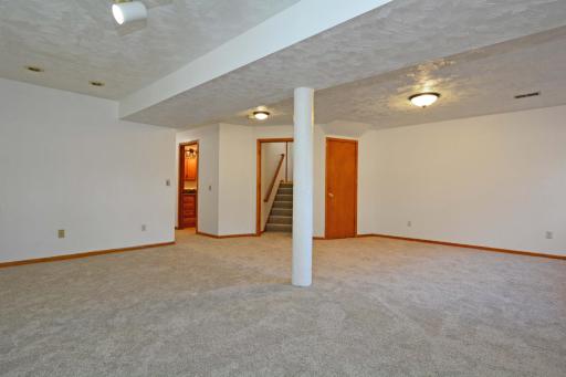 7581 23rd Street N, Saint Paul, MN 55128