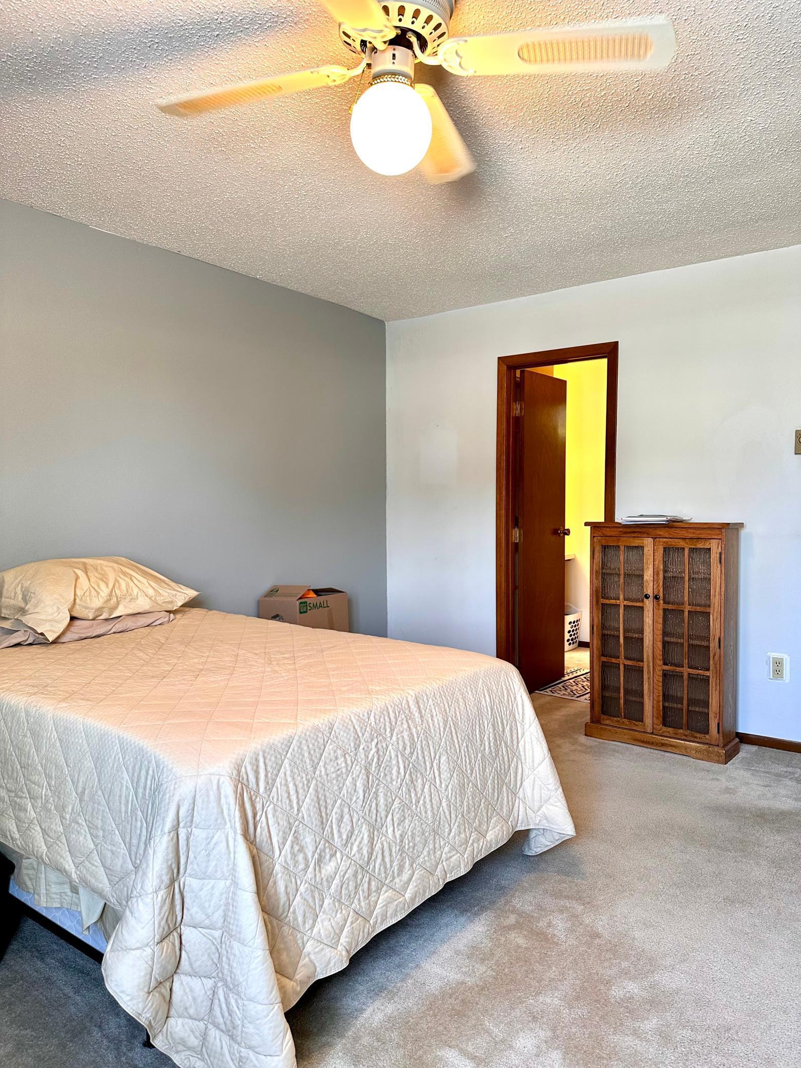 Primary bedroom, walk in closet