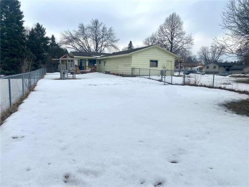 8024 Vincent Circle N, Minneapolis, MN 55444