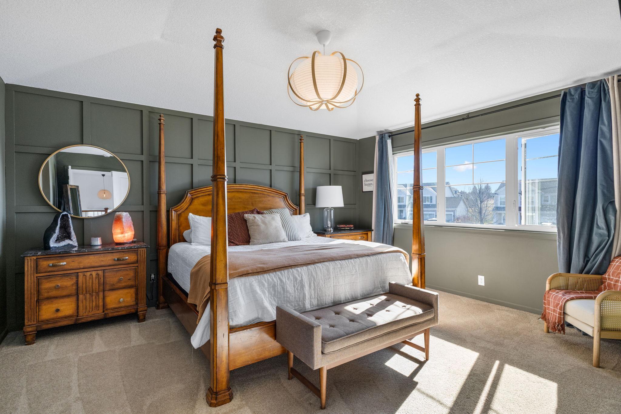 Owner's suite with private full primary bath and owner's closet