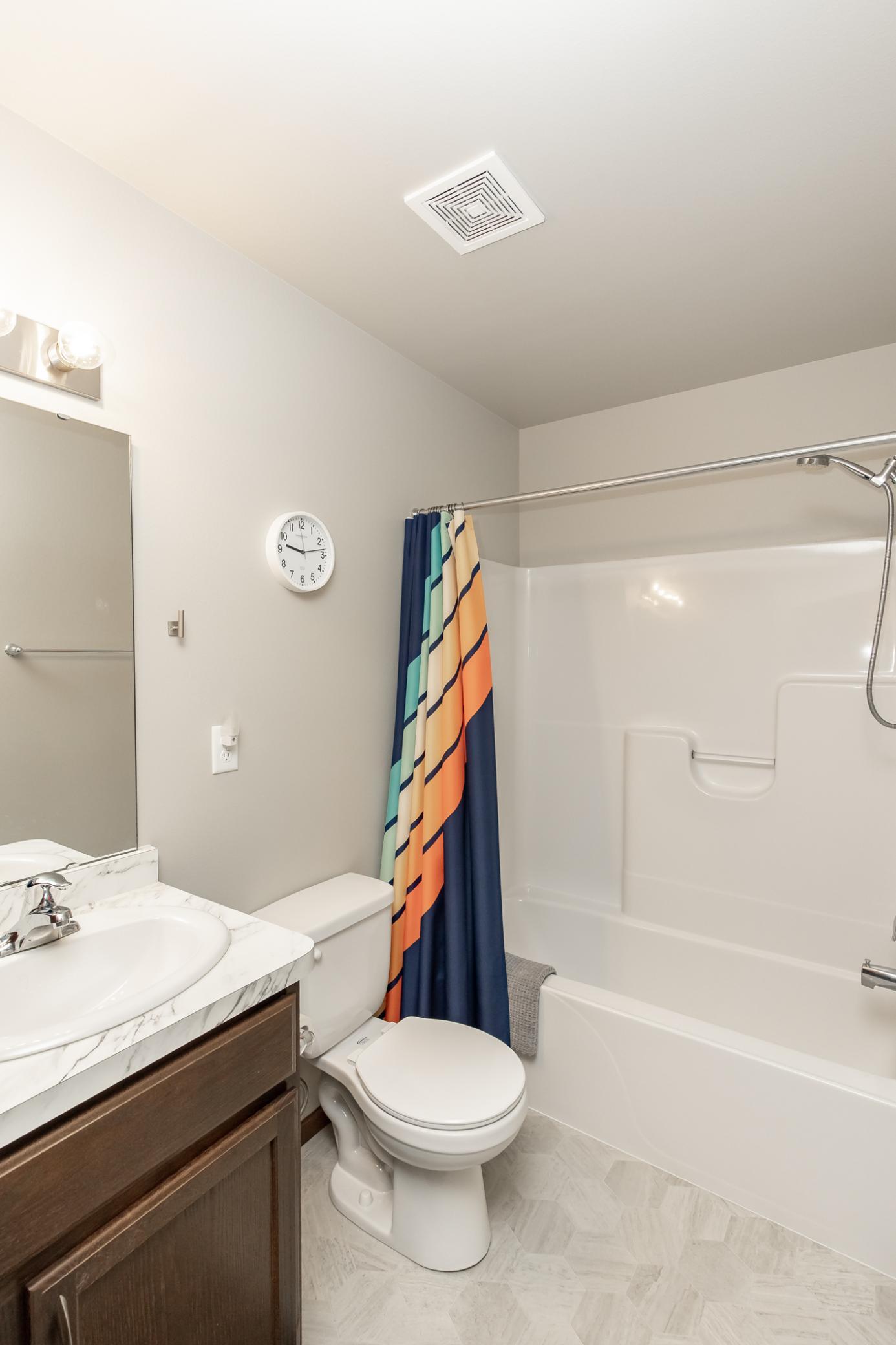 Full Bathroom