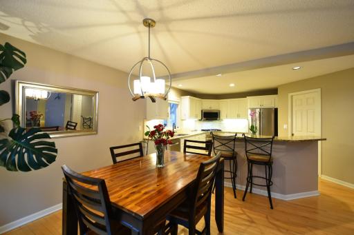 2014 Fox Valley Drive SW, Rochester, MN 55902