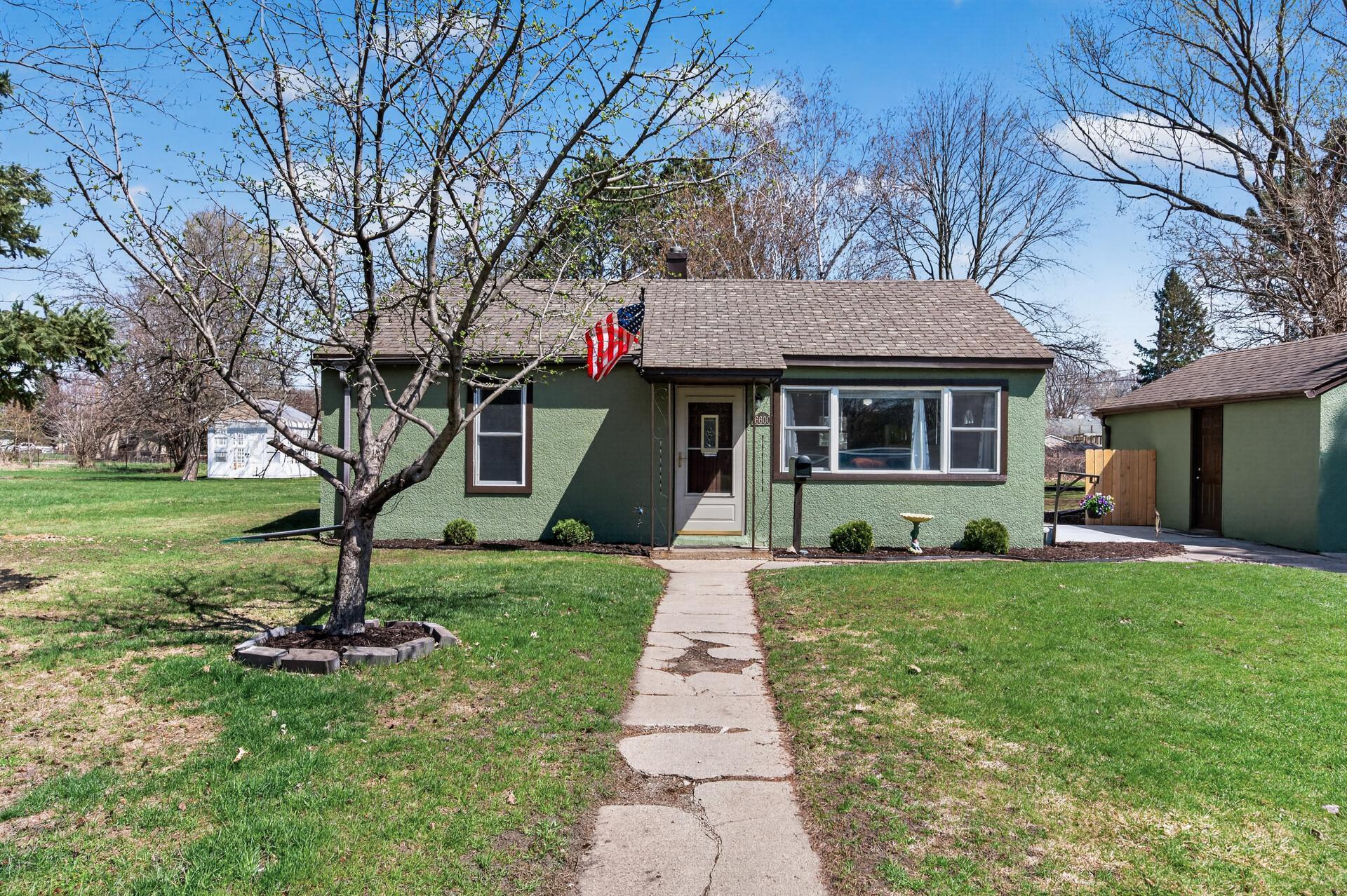 6600 Quebec Ave N, Brooklyn Park