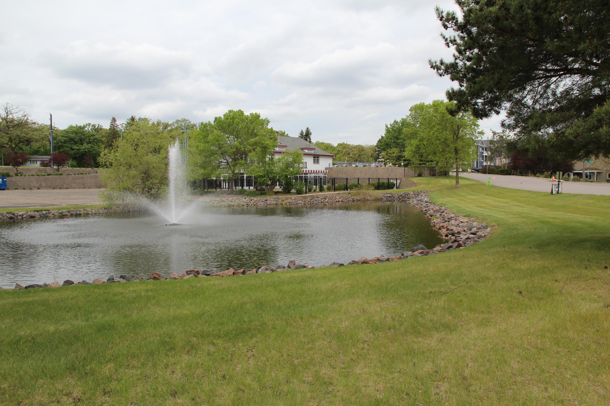 Attractive community with lots of green space