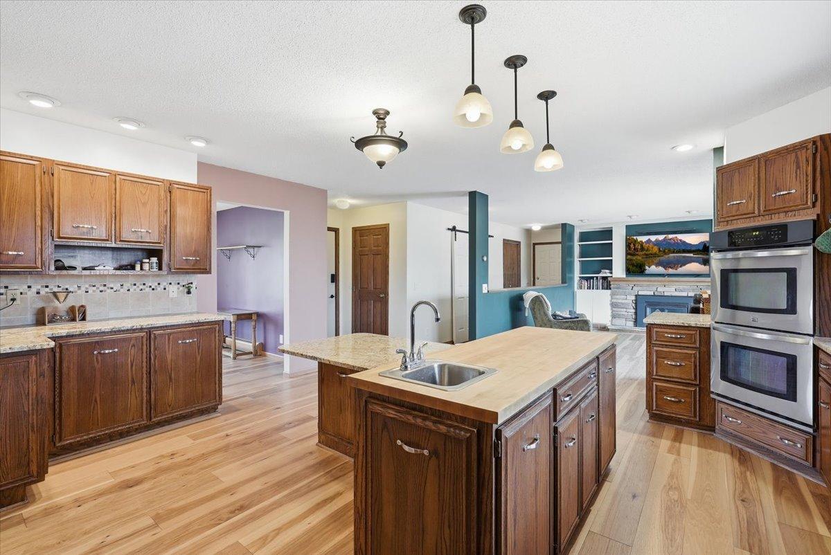 Double oven! All appliances are stainless steel