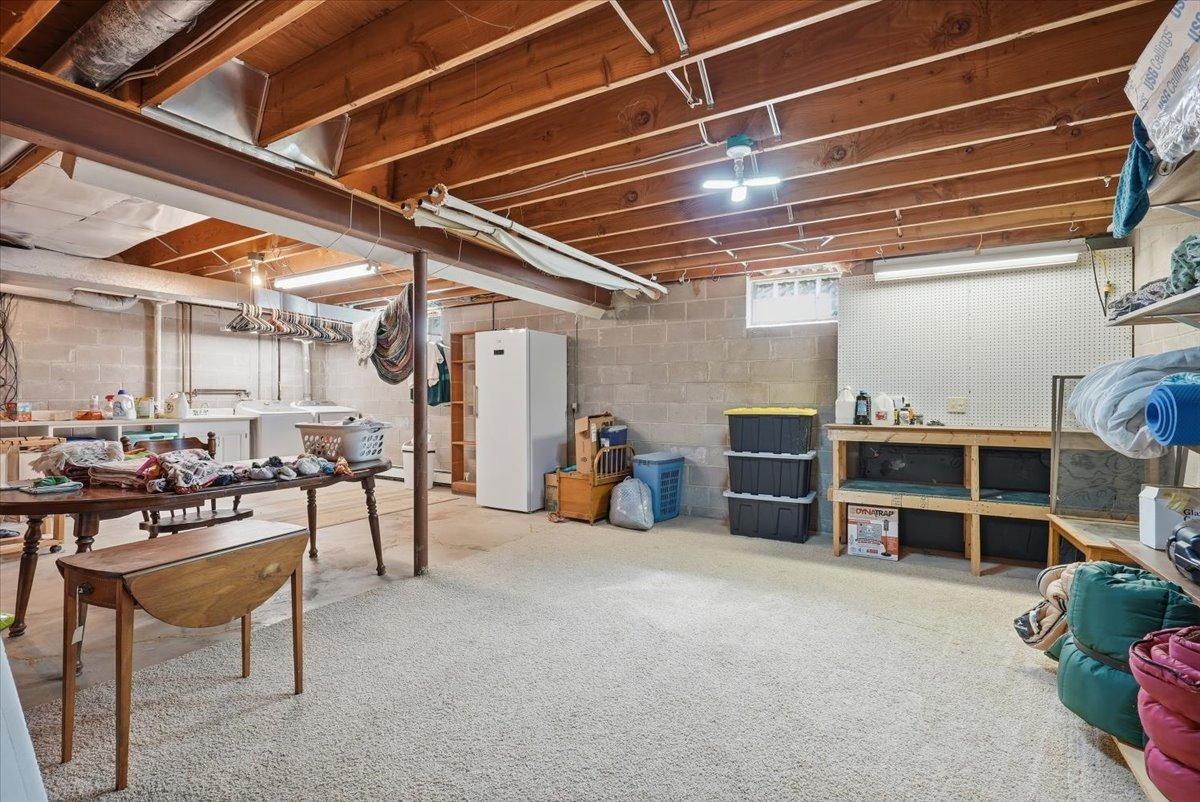 Another view of the laundry area