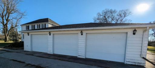 26x38 garage 3 overhead doors