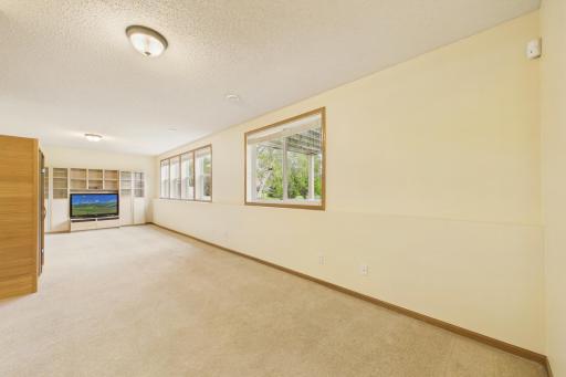 2409 Golf Drive, Saint Paul, MN 55129