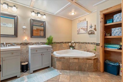 14093 Cherrywood Drive, Baxter, MN 56425