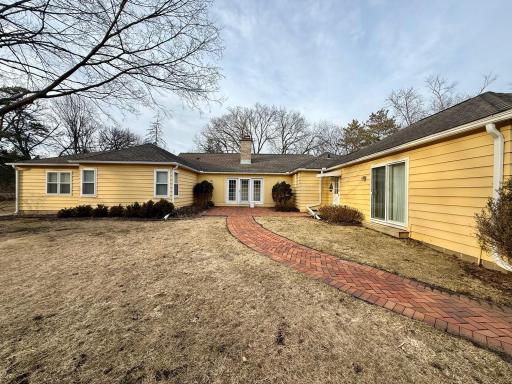 1040 Mayowood Road SW, Rochester, MN 55902