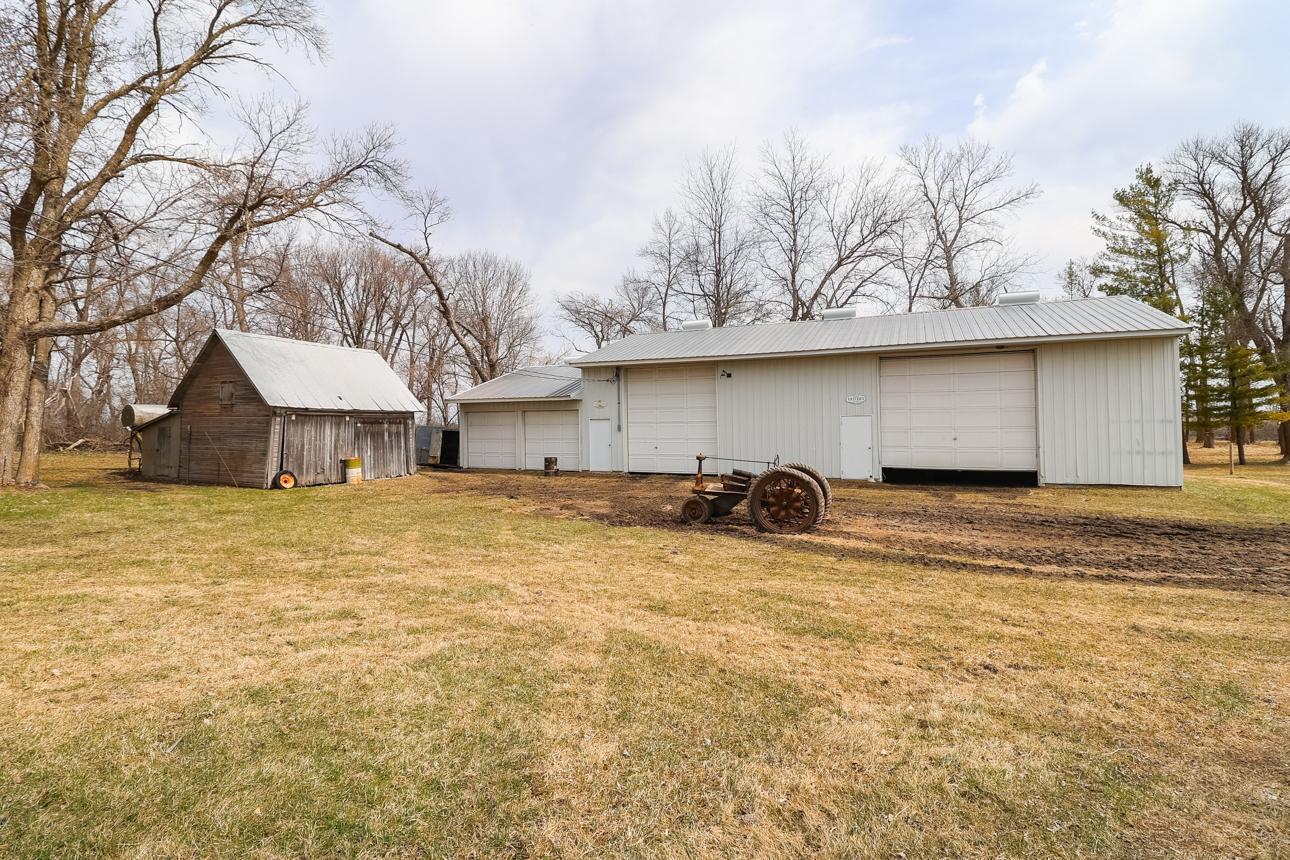 16827 Walden Ave pic 1.jpg