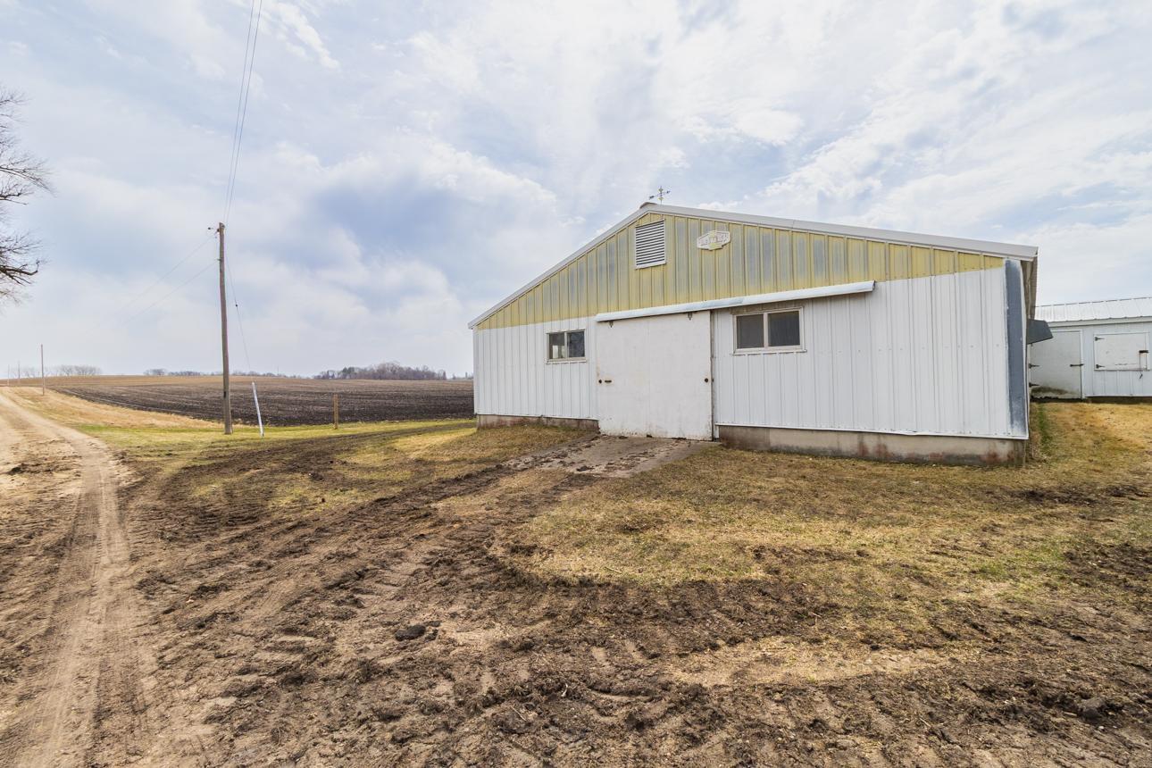 16827 Walden Ave pic 17g.jpg