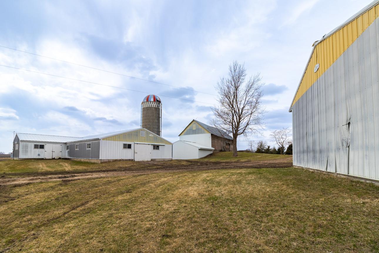 16827 Walden Ave pic 23.jpg